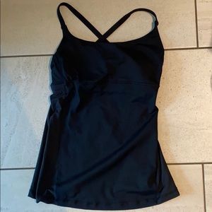 EUC-Lululemon Tank (4) Black w/Built in Bra
